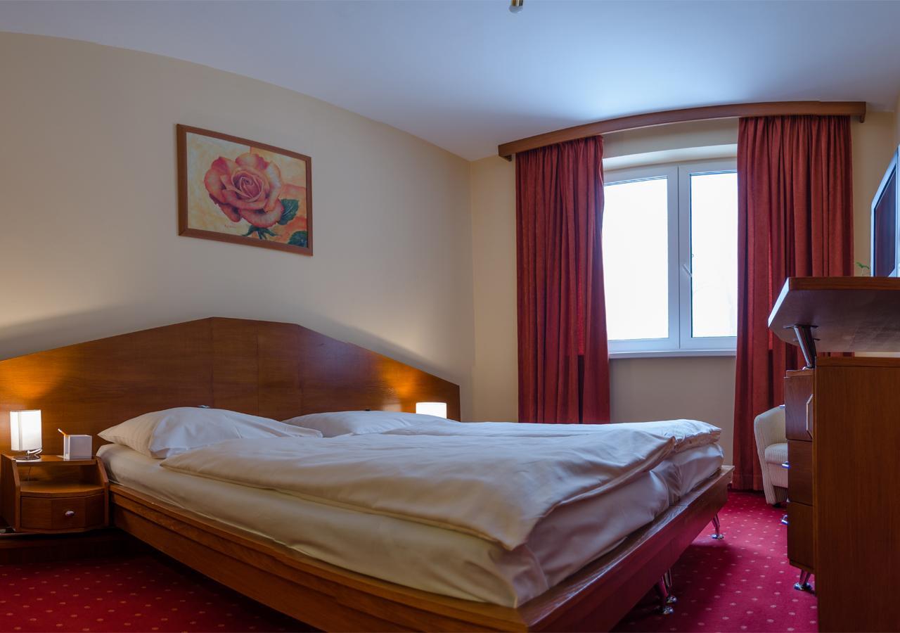 Hotel West Bratislava Ngoại thất bức ảnh